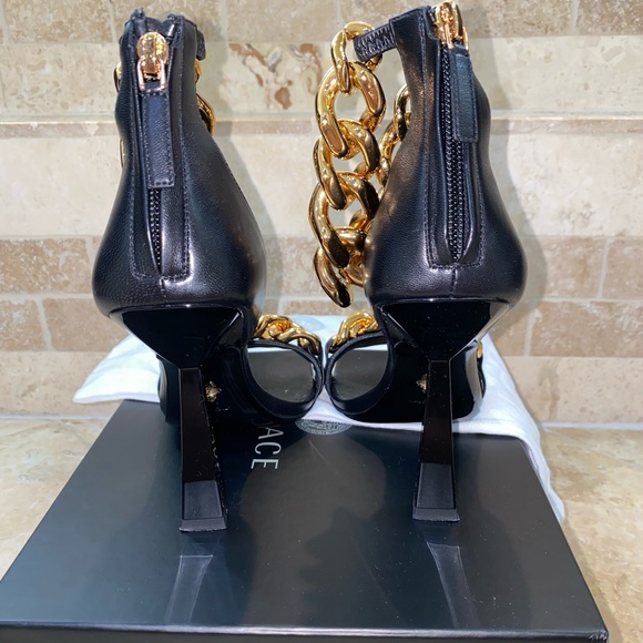 **SOLD**Versace Medusa Chain High-Heeled Sandals 36 - Picture 10 of 12